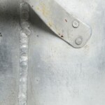 歐陽璽_飛機材料打製蒸籠鉚釘與焊接痕跡
