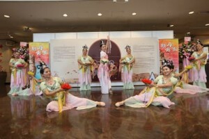 于佛光大学举办敦煌文化艺术展